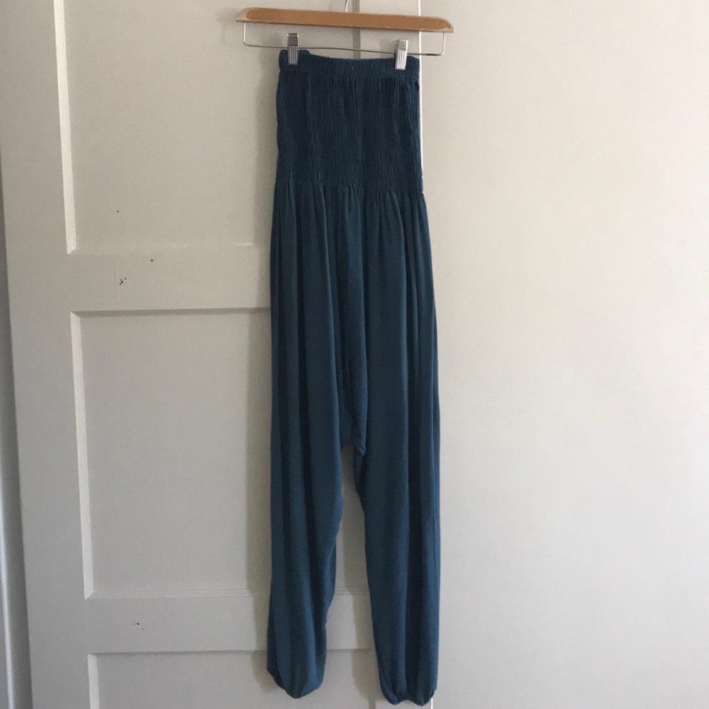 Strapless jumper